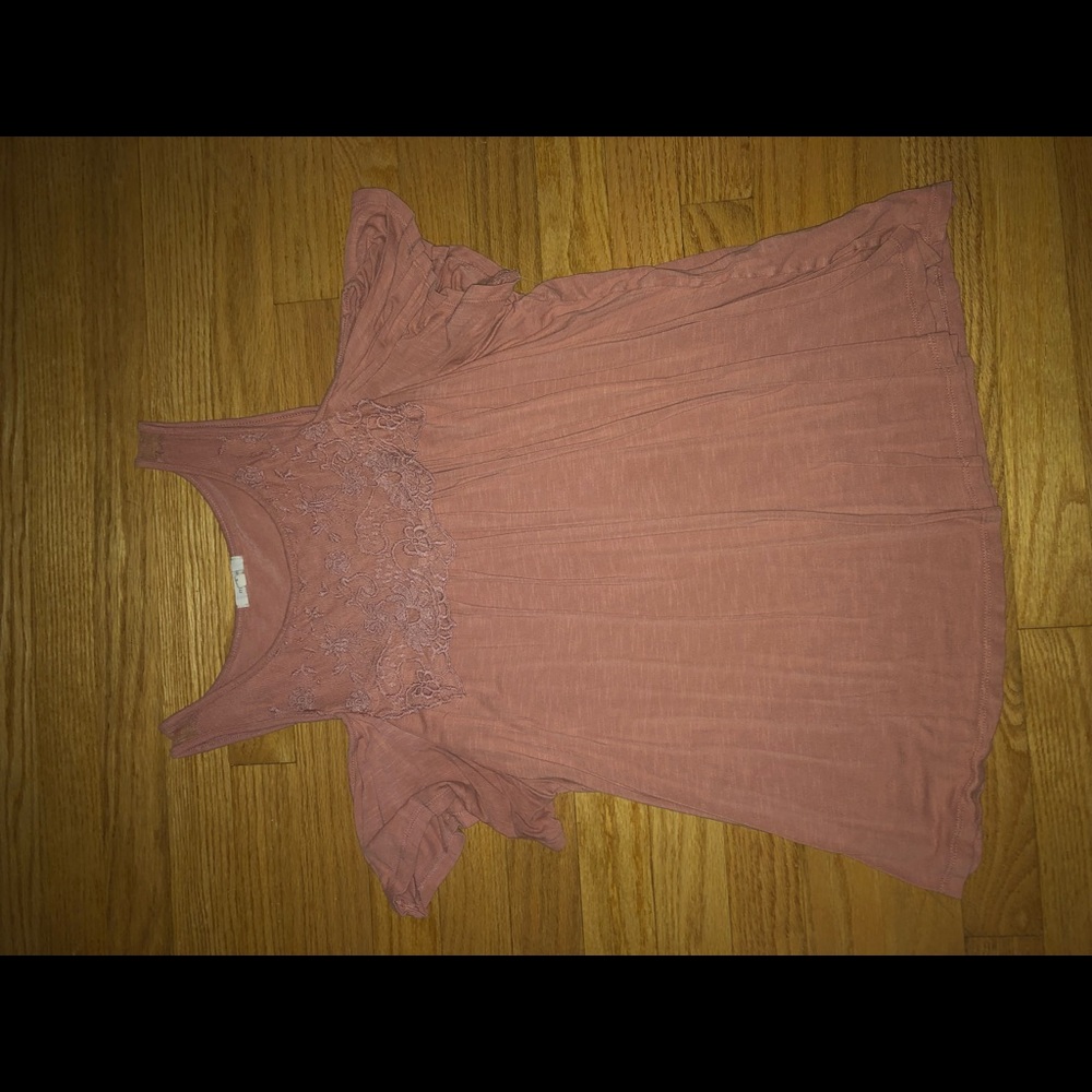 Cold shoulder top